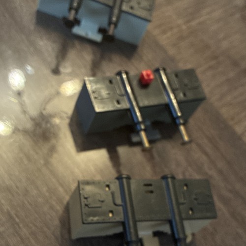 Three hornby gauge buffer - hornby, oo