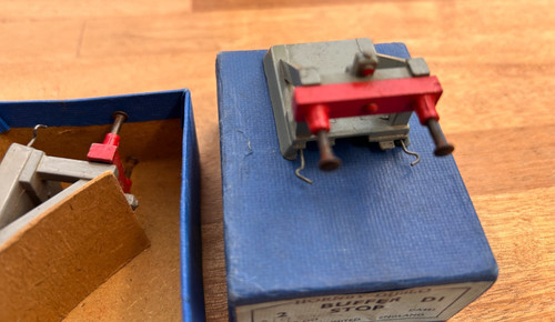 Hornby dublo buffer stops - dublo, d1